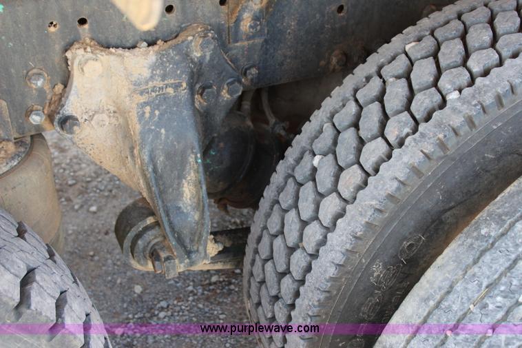 image for item I1560 1996 Freightliner FLD vacuum truck