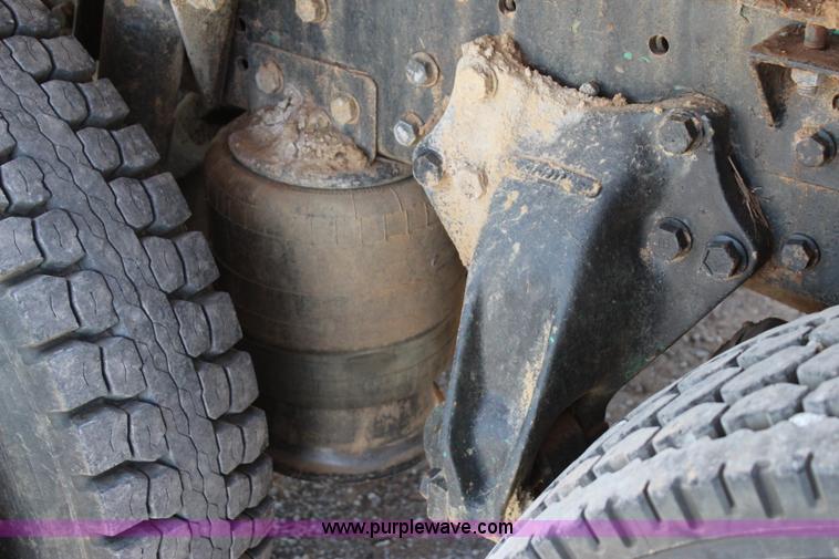 image for item I1560 1996 Freightliner FLD vacuum truck