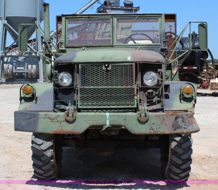 image for item I1561 1967 Kaiser M35 military truck