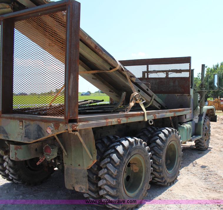 image for item I1561 1967 Kaiser M35 military truck