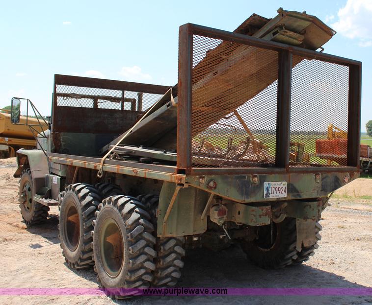 image for item I1561 1967 Kaiser M35 military truck