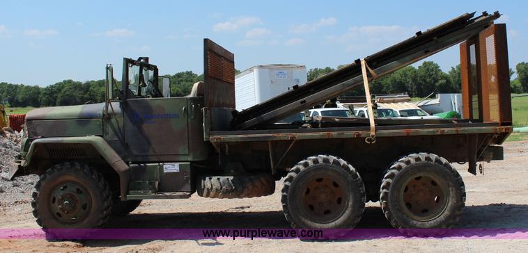 image for item I1561 1967 Kaiser M35 military truck