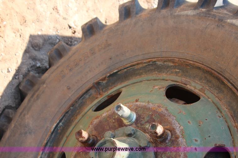 image for item I1561 1967 Kaiser M35 military truck