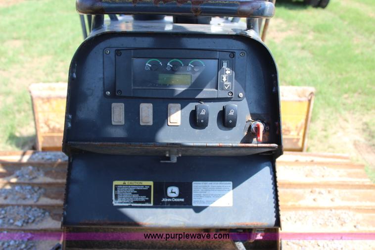 image for item I1562 2007 John Deere 650J LGP dozer