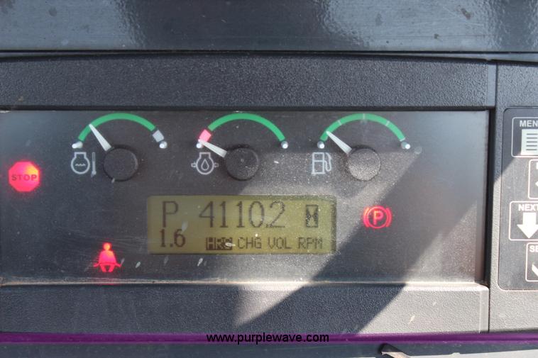 image for item I1562 2007 John Deere 650J LGP dozer