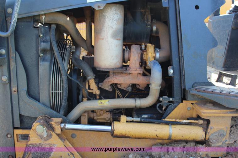 image for item I1562 2007 John Deere 650J LGP dozer