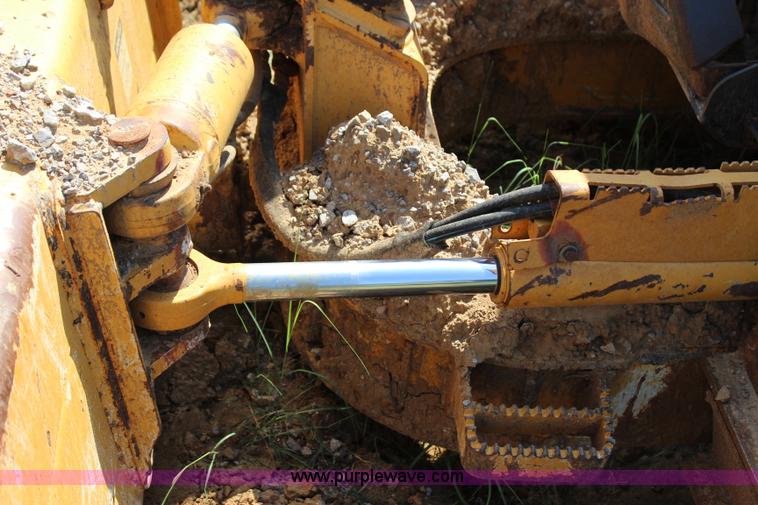 image for item I1562 2007 John Deere 650J LGP dozer