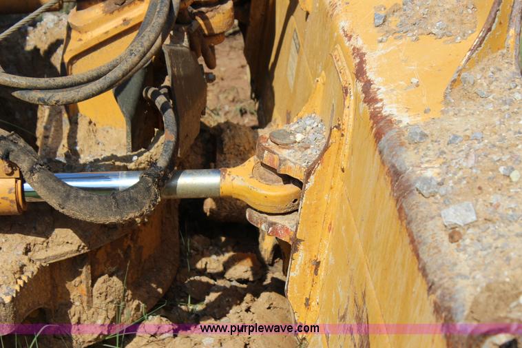 image for item I1562 2007 John Deere 650J LGP dozer