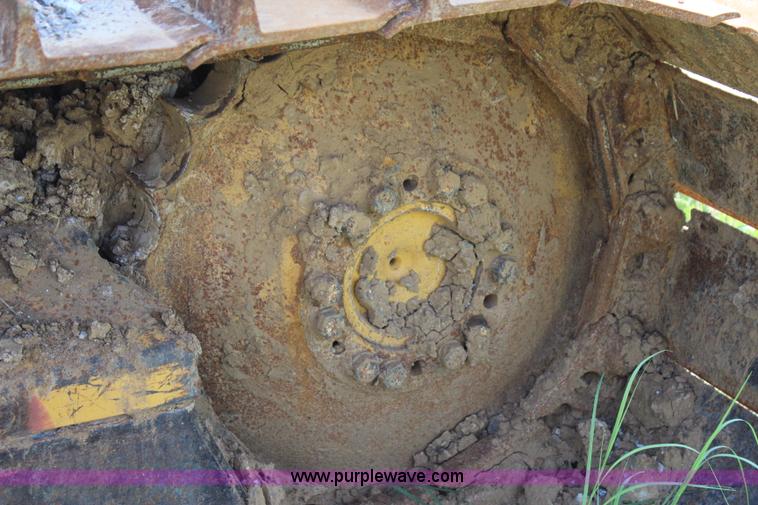 image for item I1562 2007 John Deere 650J LGP dozer