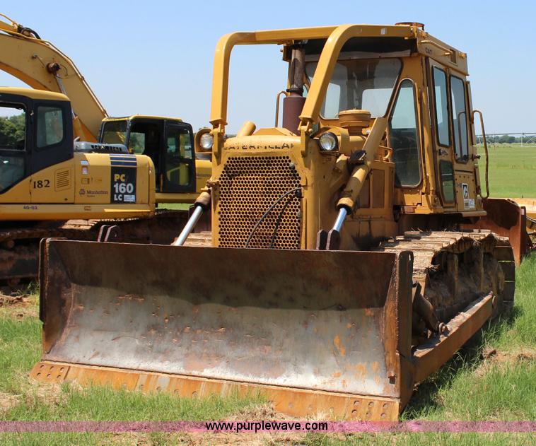 image for item I1564 1981 Caterpillar D6D dozer