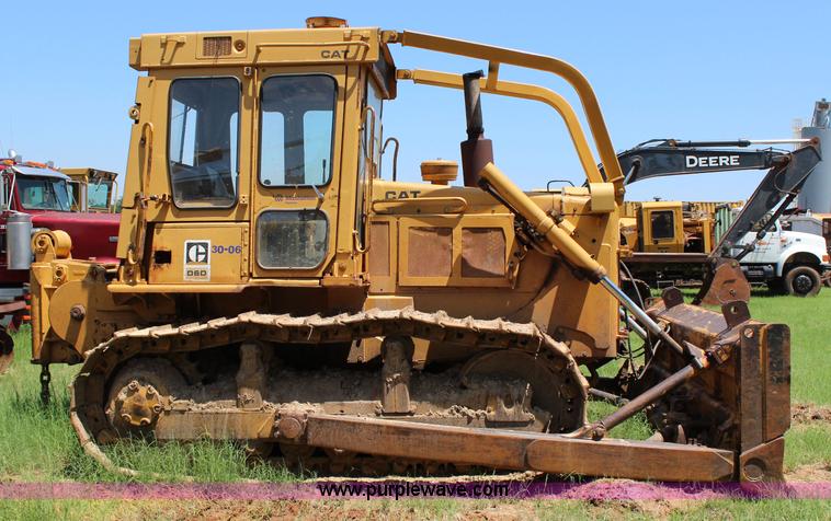image for item I1564 1981 Caterpillar D6D dozer