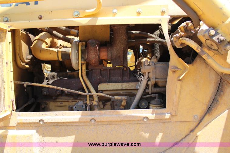 image for item I1564 1981 Caterpillar D6D dozer