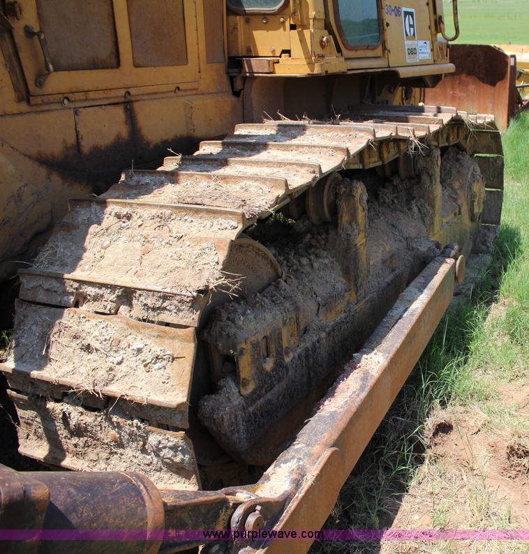 image for item I1564 1981 Caterpillar D6D dozer