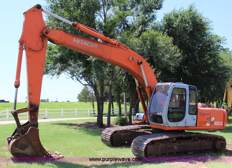 image for item I1565 2001 Hitachi EX200LC-5 excavator
