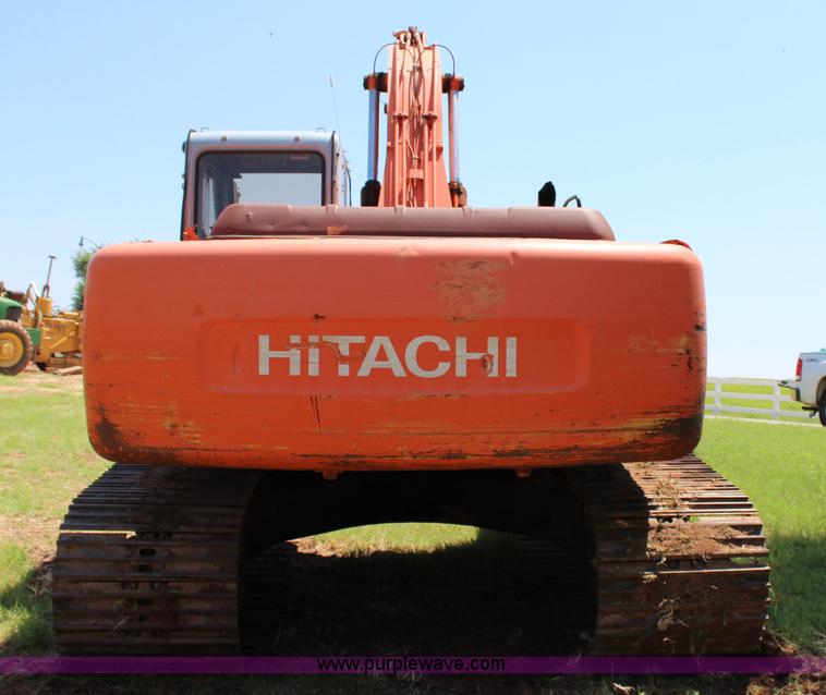 image for item I1565 2001 Hitachi EX200LC-5 excavator