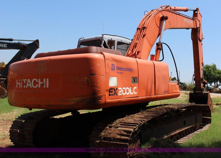 image for item I1565 2001 Hitachi EX200LC-5 excavator