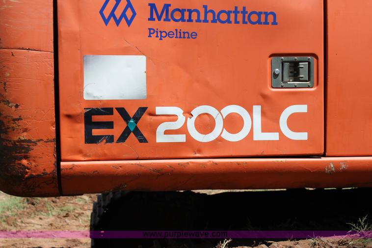 image for item I1565 2001 Hitachi EX200LC-5 excavator