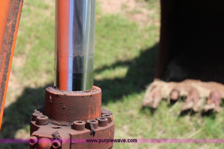 image for item I1565 2001 Hitachi EX200LC-5 excavator