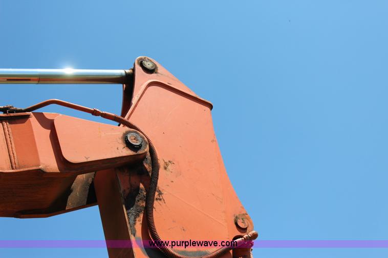 image for item I1565 2001 Hitachi EX200LC-5 excavator