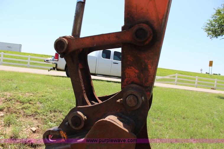 image for item I1565 2001 Hitachi EX200LC-5 excavator