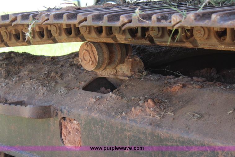 image for item I1565 2001 Hitachi EX200LC-5 excavator