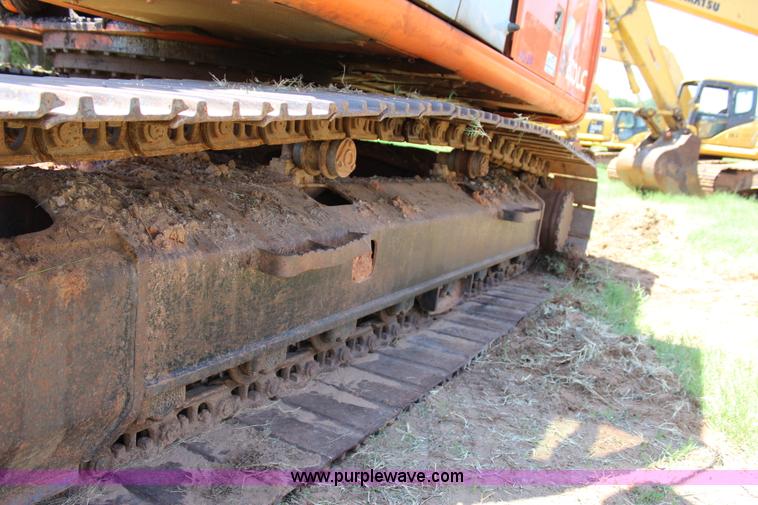 image for item I1565 2001 Hitachi EX200LC-5 excavator