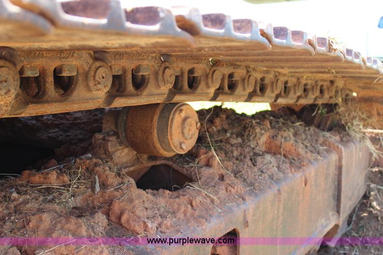 image for item I1565 2001 Hitachi EX200LC-5 excavator