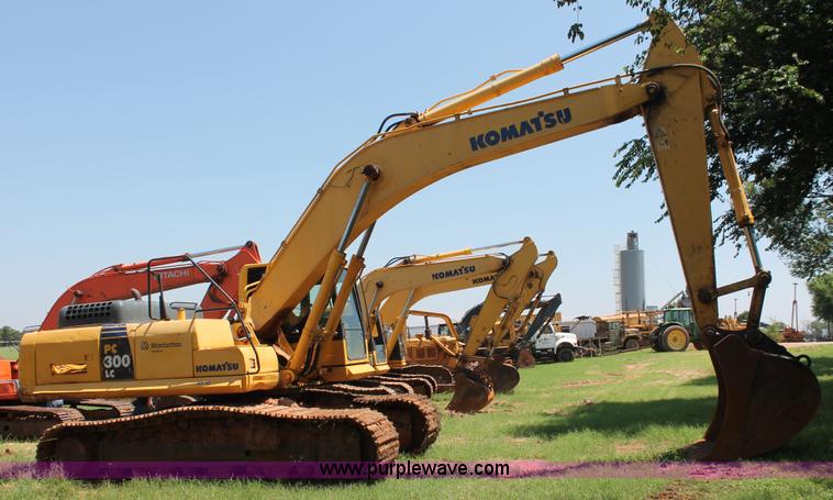 image for item I1566 2008 Komatsu PC300LC-8 excavator