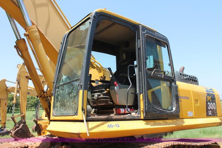 image for item I1566 2008 Komatsu PC300LC-8 excavator