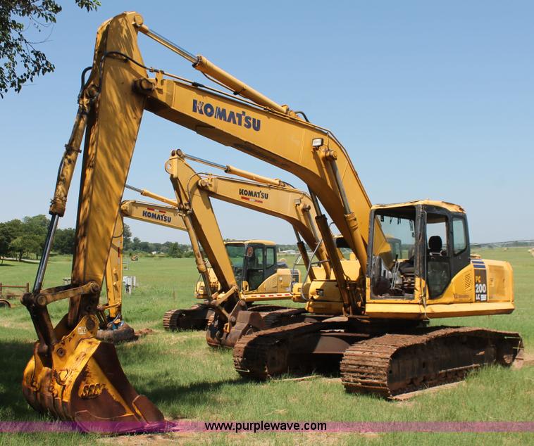 image for item I1567 2005 Komatsu PC200LC-7L excavator