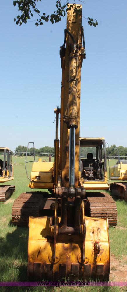 image for item I1567 2005 Komatsu PC200LC-7L excavator