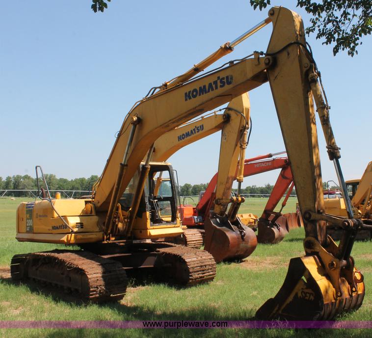 image for item I1567 2005 Komatsu PC200LC-7L excavator