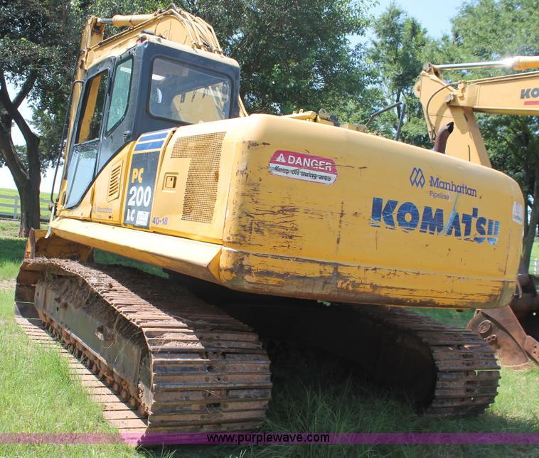 image for item I1567 2005 Komatsu PC200LC-7L excavator