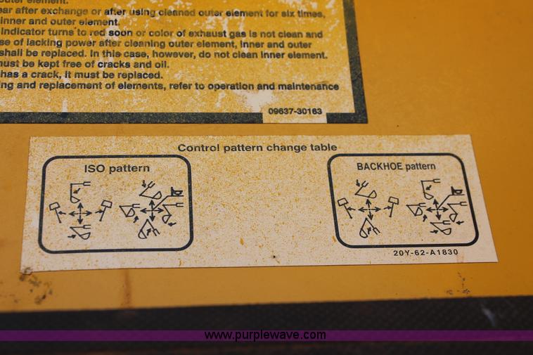 image for item I1567 2005 Komatsu PC200LC-7L excavator