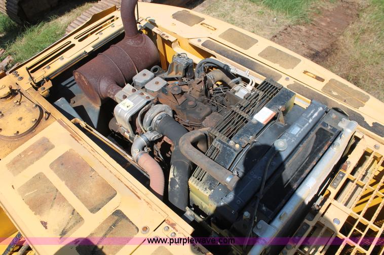 image for item I1567 2005 Komatsu PC200LC-7L excavator