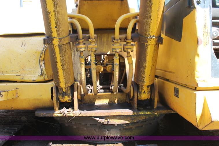 image for item I1567 2005 Komatsu PC200LC-7L excavator