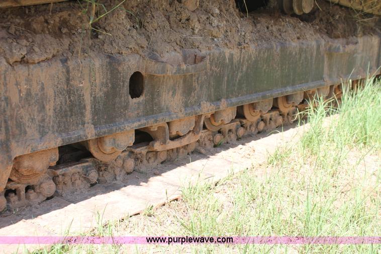 image for item I1567 2005 Komatsu PC200LC-7L excavator