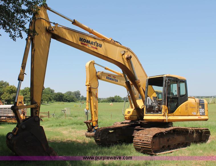 image for item I1568 2005 Komatsu PC200LC-7 excavator