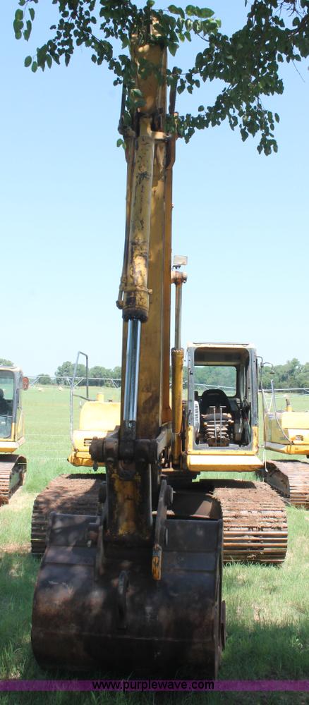 image for item I1568 2005 Komatsu PC200LC-7 excavator