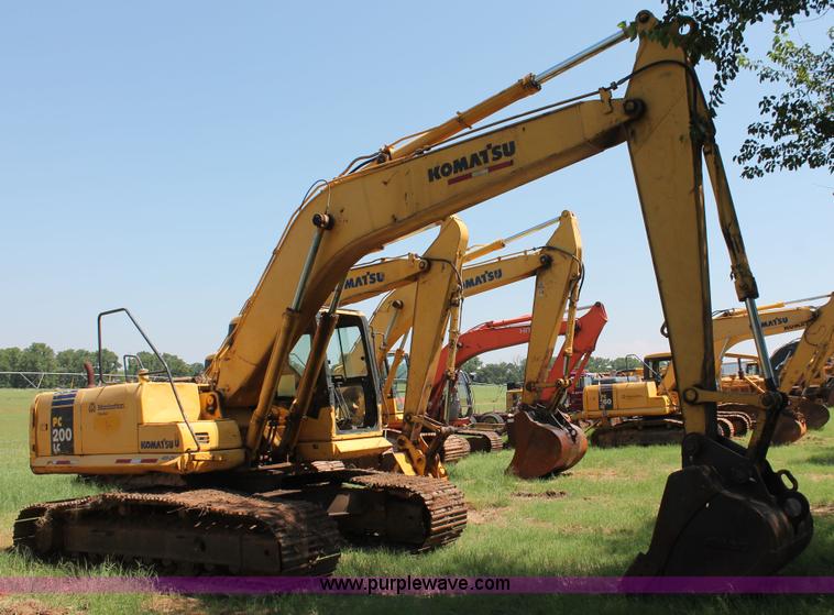 image for item I1568 2005 Komatsu PC200LC-7 excavator