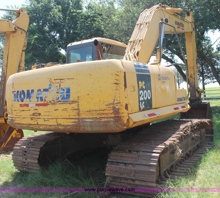 image for item I1568 2005 Komatsu PC200LC-7 excavator
