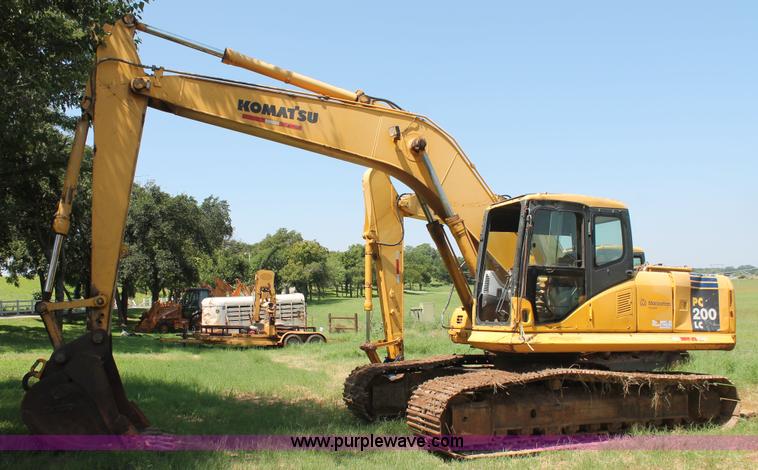 image for item I1568 2005 Komatsu PC200LC-7 excavator