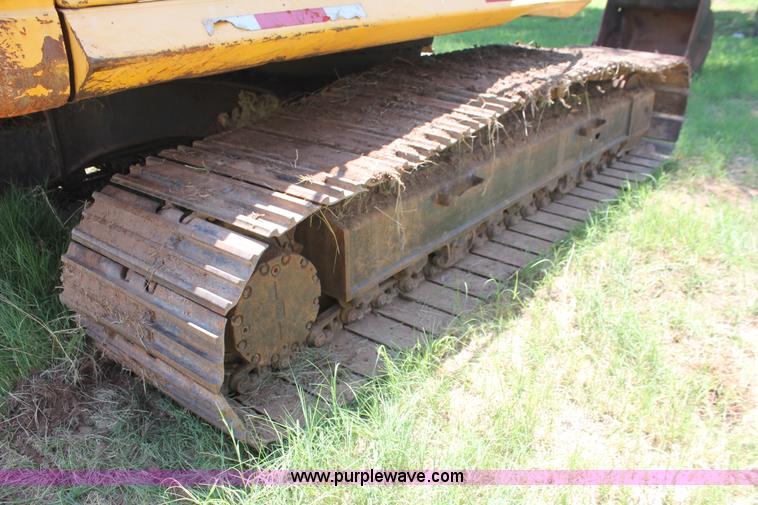 image for item I1568 2005 Komatsu PC200LC-7 excavator