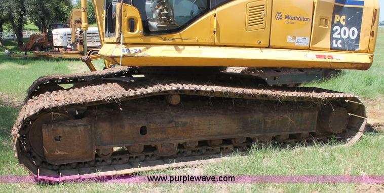 image for item I1568 2005 Komatsu PC200LC-7 excavator