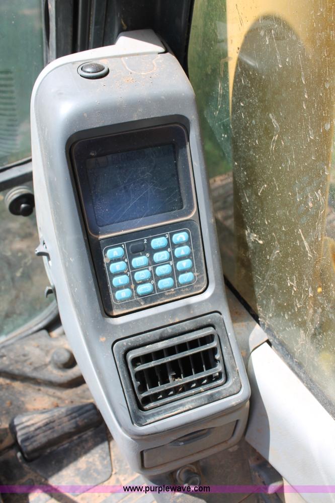 image for item I1569 2004 Komatsu PC160LC-7KA excavator