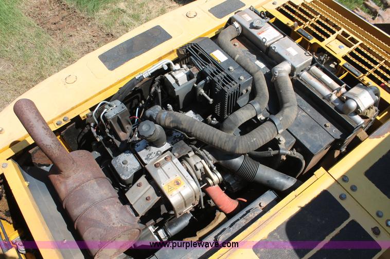 image for item I1569 2004 Komatsu PC160LC-7KA excavator