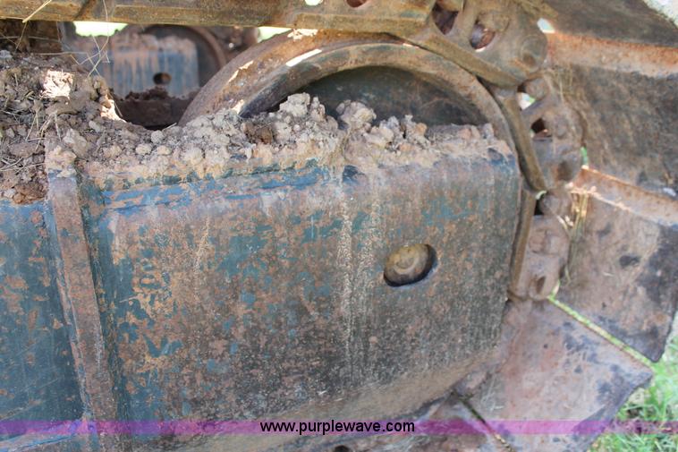 image for item I1569 2004 Komatsu PC160LC-7KA excavator