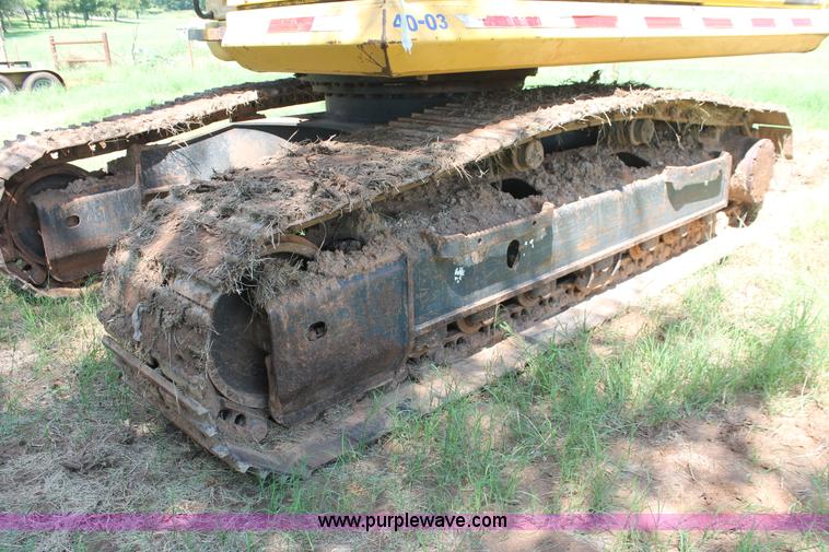 image for item I1569 2004 Komatsu PC160LC-7KA excavator