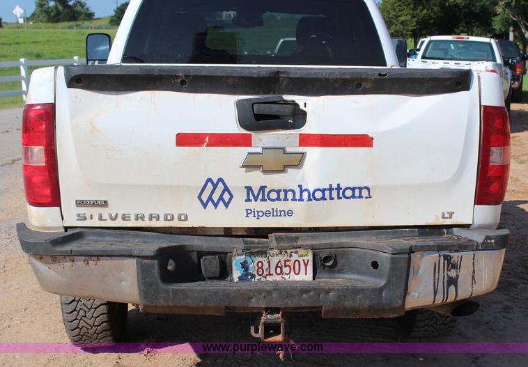 image for item I1570 2009 Chevrolet Silverado 2500HD Z71 Ext. Cab pickup truck