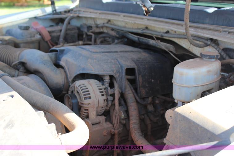 image for item I1570 2009 Chevrolet Silverado 2500HD Z71 Ext. Cab pickup truck